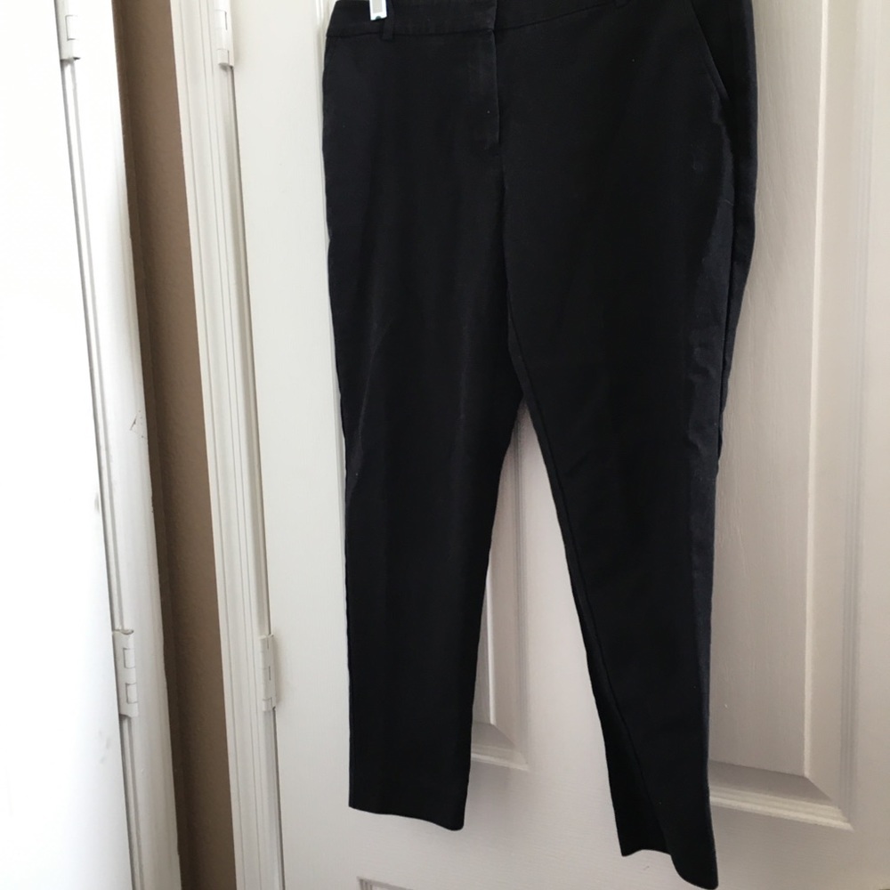 FINAL MARKDOWN Ladies jones New York slacks 4